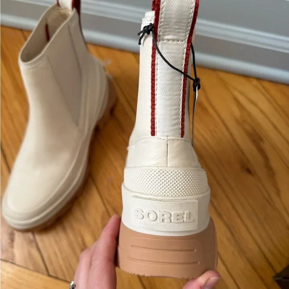 NWT Sorel Brex Chelsea Boot lug sole 8.5 - Picture 8 of 11
